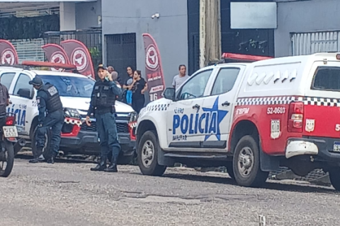 HOMEM MORRE APÓS ATAQUE EM FRENTE A ACADEMIA EM ANANINDEUA
